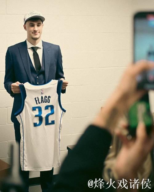 18岁359天！弗拉格刷新NBA常规赛单场40+最年轻纪录